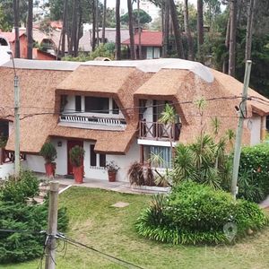Pinares Casa Follie Lho5611284