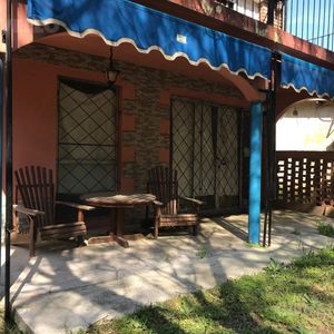 Local Comercial Ubicado Sobre Calle Principal En Balneario Zagarzazu Carmelo   