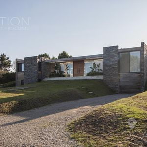 Alquiler Casa 4 Dormitorios Barrio Cerrado Laguna Escondida, José Ignacio