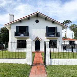 Casa En Alquiler Anual En California Park 