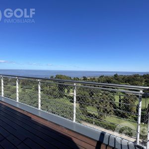 Venta O Alquiler De Apartamento Triplex De 5 Dormitorios En Suite, Terrazas, Barbacoa, Parrilleros, Garajes Y Box En Golf
