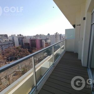 Venta De Penthouse  2 Dormitorios Con Muebles En Centro De Montevideo