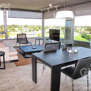 Apartamento De 2 Dormitorios En Venta Con Renta En Carrasco - 204