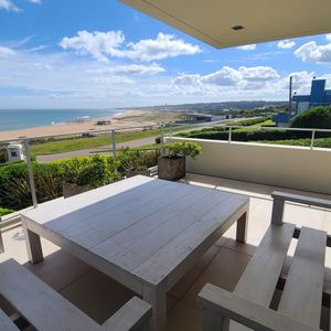 Moderno Departamento Frente A Playa Bikini En Alquiler