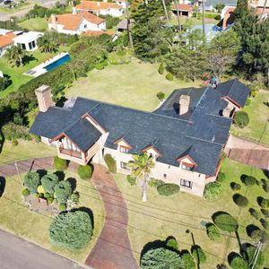 Casavventa Y Alquiler Temporariov7 Dormitorios-playa Mansa