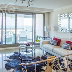 Apartamento En Playa Brava