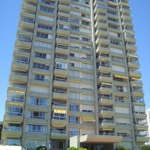 Punta Del Este, Parada 19 De La Mansa Apartamento Full Amenities 3 Dormitorios. Torre Fragata