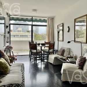 Apartamento En  Venta De 3 Dormitorios, 2 Baños Y Balcón