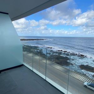 Venta Apartamento 3 Dormitorios - Playa Brava, Frente Al Mar!