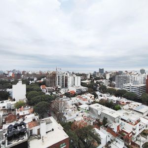Venta Apartamento De 3 Dormitorios Con Hermosa Vista Al Despejada - Parque Rodó A Pasos De La Rambla. Con Renta Inversor