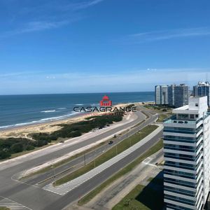 Apartamento En Playa Brava. Tiburon 2