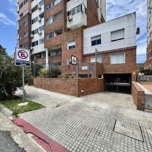 Cochera En Centro En Venta En Edificio Ginkgo