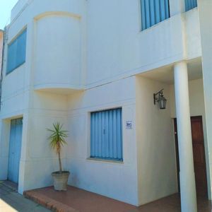 Venta - Casa - 3 Dormitorios - Carmelo - Centro