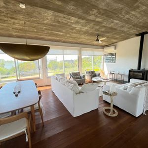 Elan - Arenas De Jose Ignacio 