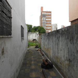 Terreno Próximo A Av. Gral. José Garibaldi Y Av. Italia