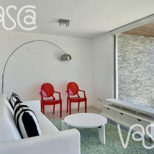 Apartamento A La Venta De 2 Dormitorios Sobre La Rambla Mansa Punta Del Este