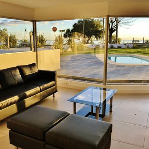 Colonia - Venta O Alquiler  Apartamento De 1 Dormitorio Al Frente
