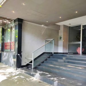 Colonia - Venta Local Comercial En Galerias Americas