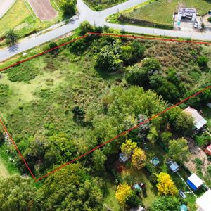 Colonia - Venta  Terreno De 8244 M2 A Metros De Plaza De Toros Colonia