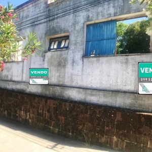 Colonia - Venta Terreno De 466 M2 En Zona Céntrica Con Construcción