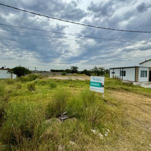 Colonia - Venta De Buen Terreno De 450 M2 En Excelente Zona