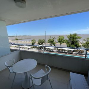 Alquiler Monoambiente Sobre Rambla, Vista Al Río.