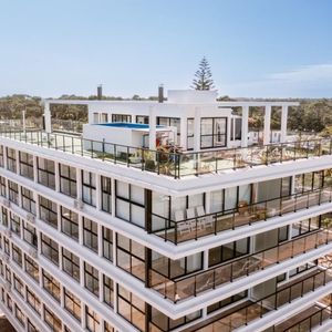 Apartamento De Lujo A Estrenar En Roosevelt: 1 Dormitorio Con Garaje Incluido
