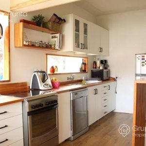 Casa De 5 Dormitorios  En Punta Del Este ,  Playa Mansa Promocion Diciembre