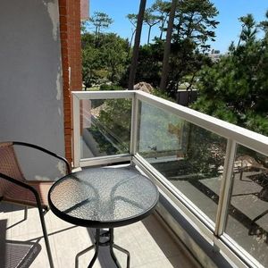 Hermoso Apartamento De 2 Dormitorios - Playa Mansa