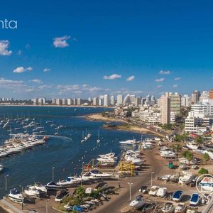 Apartamento Frente Al Puerto - Punta Del Este