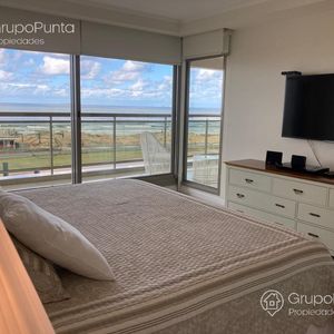 Departamento  Frente Al Mar Imperiale - Playa Brava- Punta Del Este