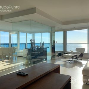 Departamento En Alquiler Frente Al Mar En Beverly Tower -punta Del Este , Playa Mansa