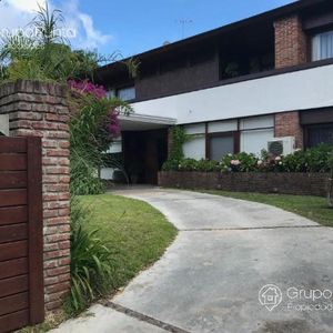 Casa Con Piscina Muy Cerca Al Mar En Punta Del Este 2 - Playa Mansa