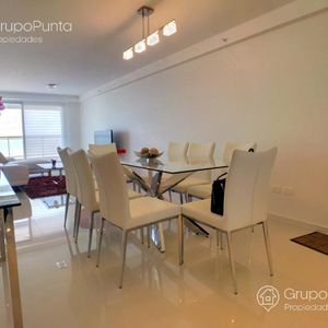 Apartamento Dos Dormitorios Frente Al  Mar En Punta Del Este ,   Look Brava