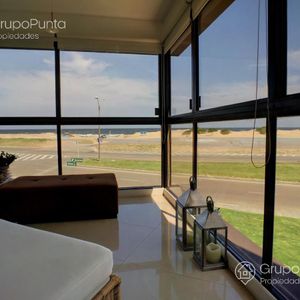Departamento Frente Al Mar En Alquiler -playa Brava