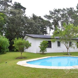 Casa En Venta  - Punta Del Este