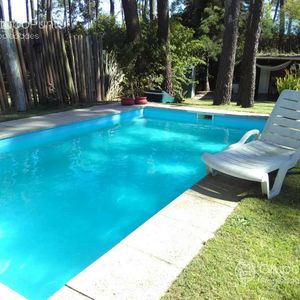 Casa En Alquiler Temporario - Parque Burnett