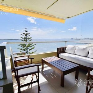 Departamento Frente Al Mar  - Playa Mansa III