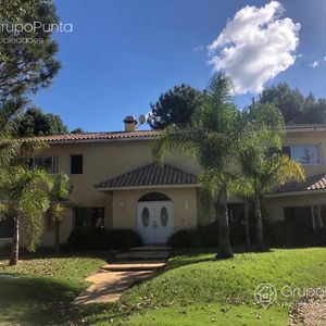 Casa Con Piscina  En Barrio Privado - La Arbolada