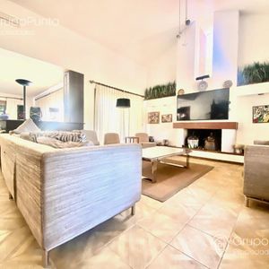 Casa En Venta De 4 Dormitorios A Pocas Cuadras Del Mar -playa Mansa