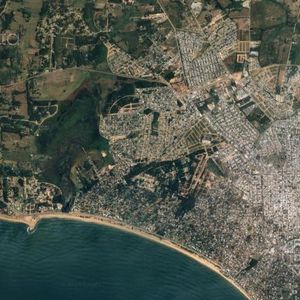 Oportunidad Inversor!! Gran Extensión Sobre Importante Avenida De Maldonado. Terreno único En La Ciudad.
