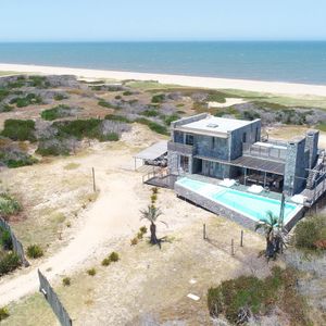Villa Ales, Casa En Santa Monica Con Playa Privada - Tm12345