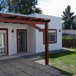 Colonia  - Venta  De Casa De 2 Dormitorios Con Piscina Y Cochera