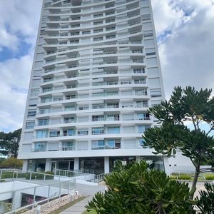 Venta Departamento De 3 Dormitorios Green Life, Roosevelt