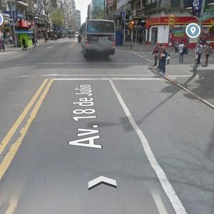 18 De Julio Y Paraguay , 100 M2 , 4 Mts De Frente !!