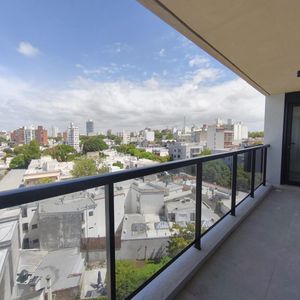 Venta De Apartamento 2 Dormitorios En Pocitos, Grandes Dimensiones