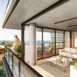 Venta Apartamento De Cuatro Dormitorio En Playa Mansa, Punta Del Este