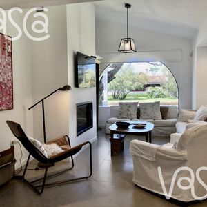 Casa De 6 Dormitorios En La Playa Mansa 