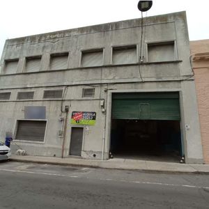 Proximo Rambla Portuaria, 1109 M2,entrada Camiones ,oficina