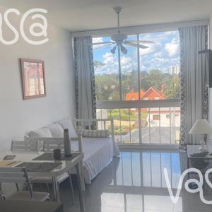 Apartamento A La Venta De 1 Dormitorio Sobre La Rambla Playa Mansa Punta Del Este 